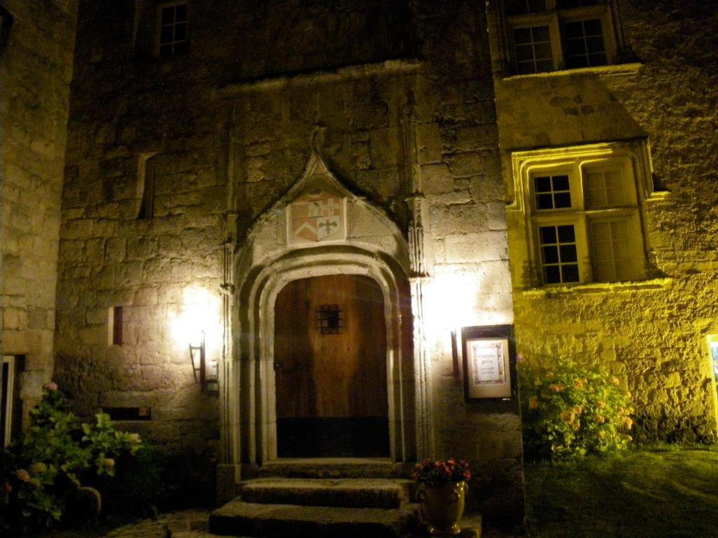 Chateau De Fourcès Buitenkant foto